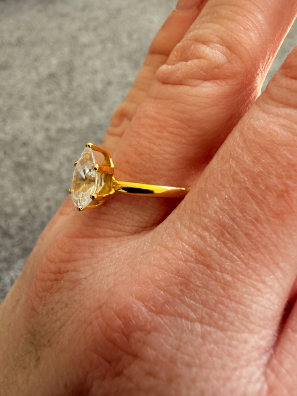 Gold Pear-Cut Solitaire Ring with faux diamond, imitation engagement ring - Picture 2 of 4